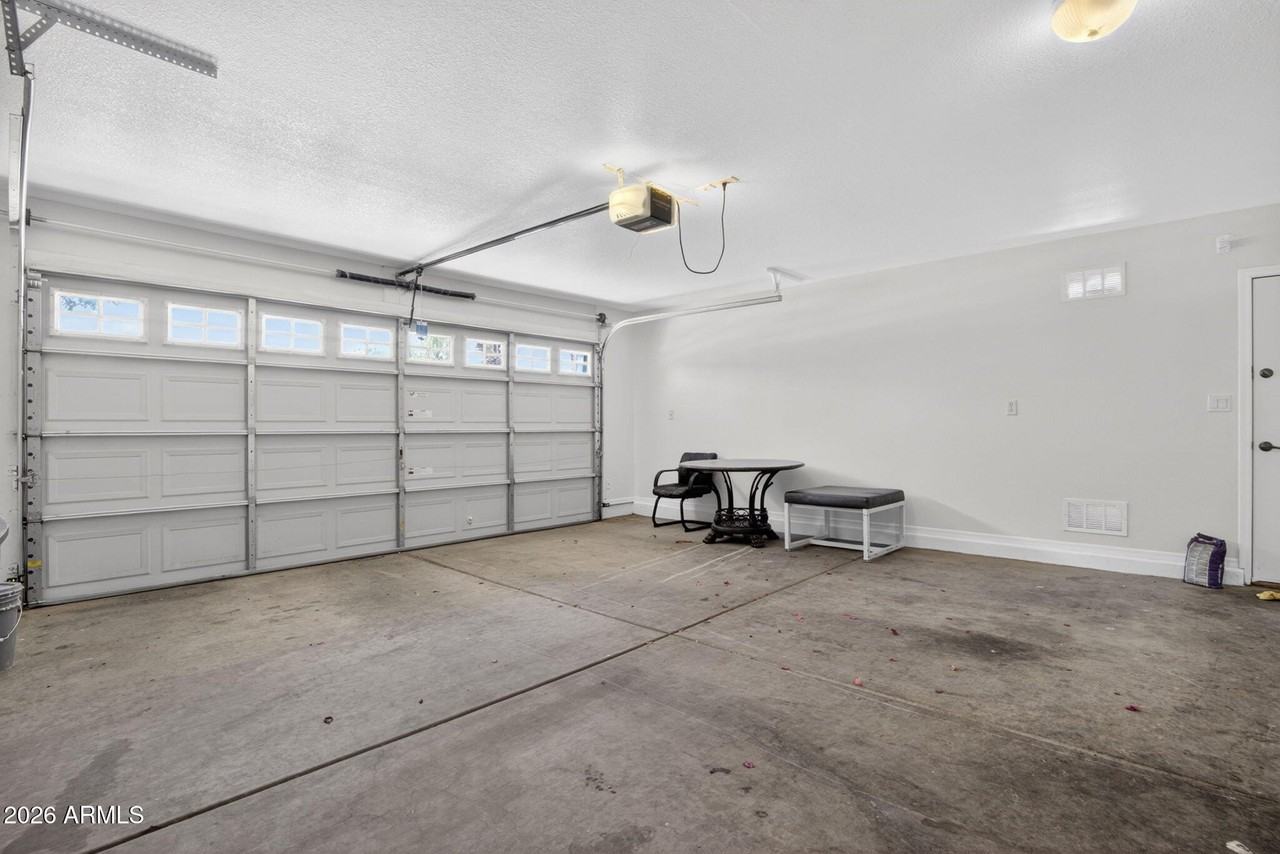 19475 S 190th St - Photo 5 of 46