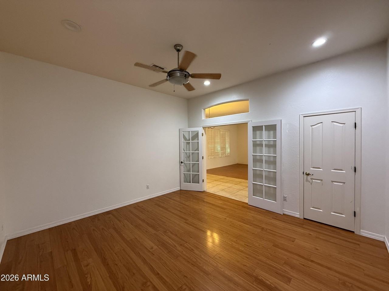 101 S Presidio Dr - Photo 5 of 29
