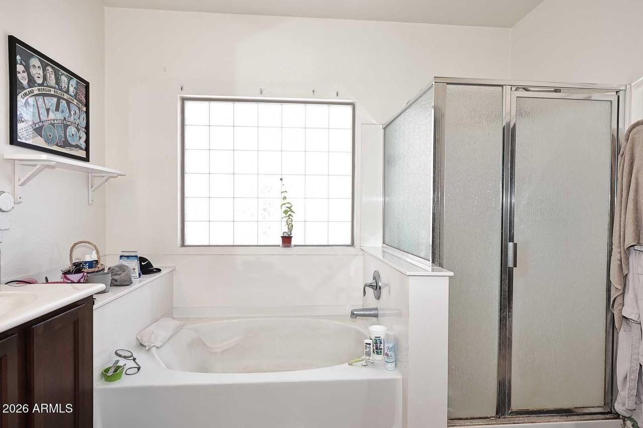 2505 S 117th Ave - Photo 5 of 16