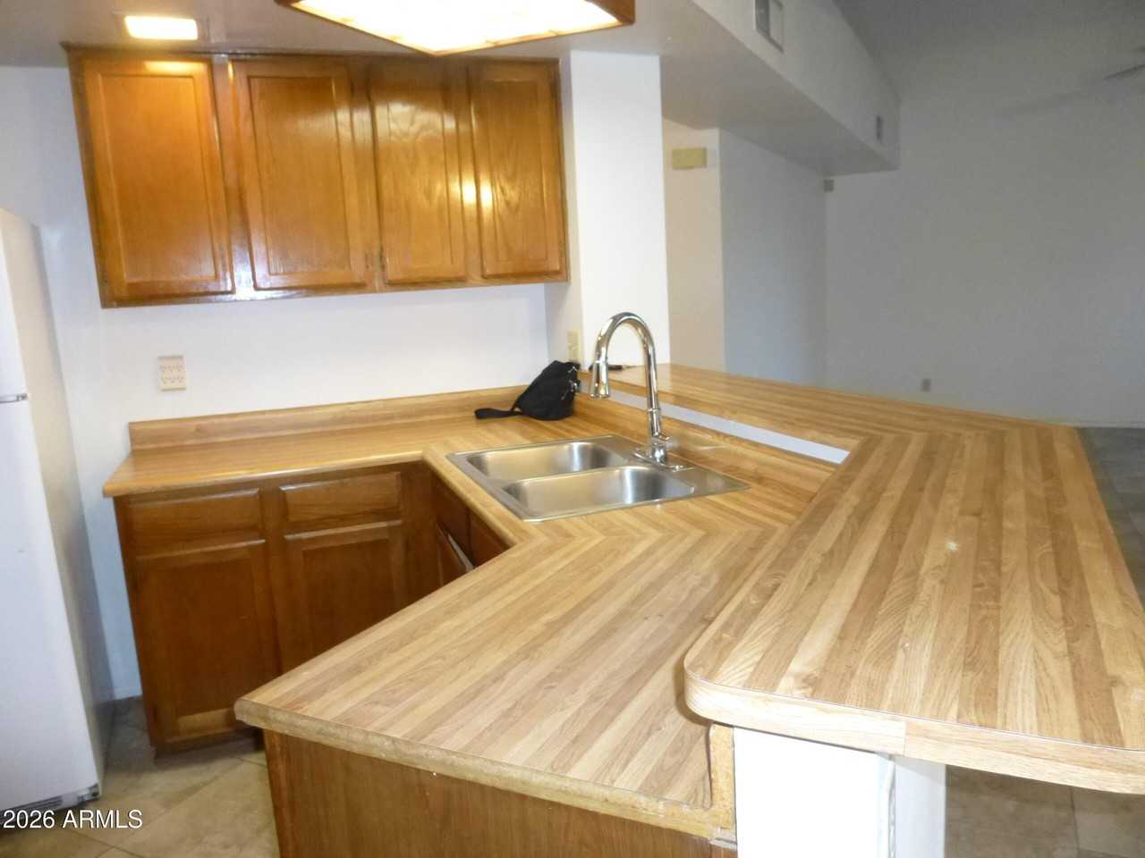 3853 W Ivanhoe St - Photo 6 of 18