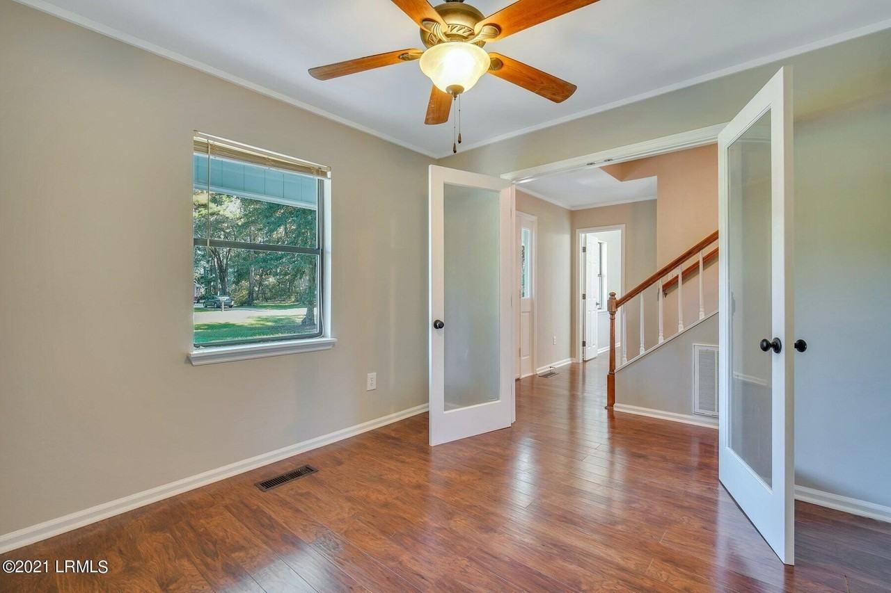 24 Chesterfield Lake Dr - Photo 6 of 29