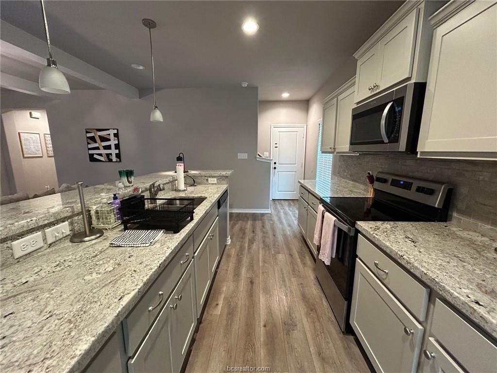 511 Hayes Ln - Photo 5 of 14