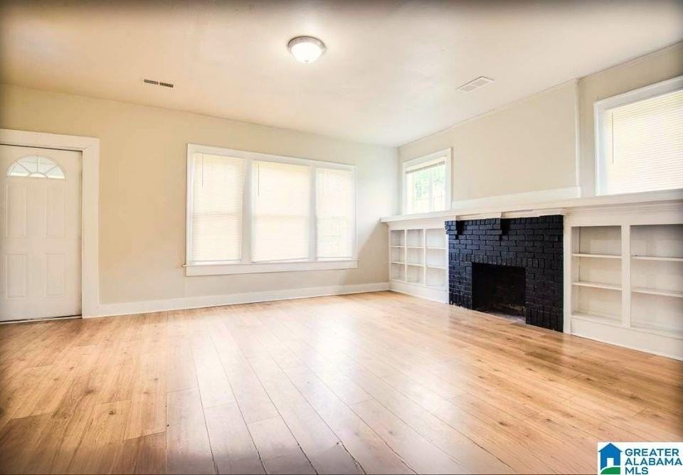 501 5th St - Photo 3 of 10