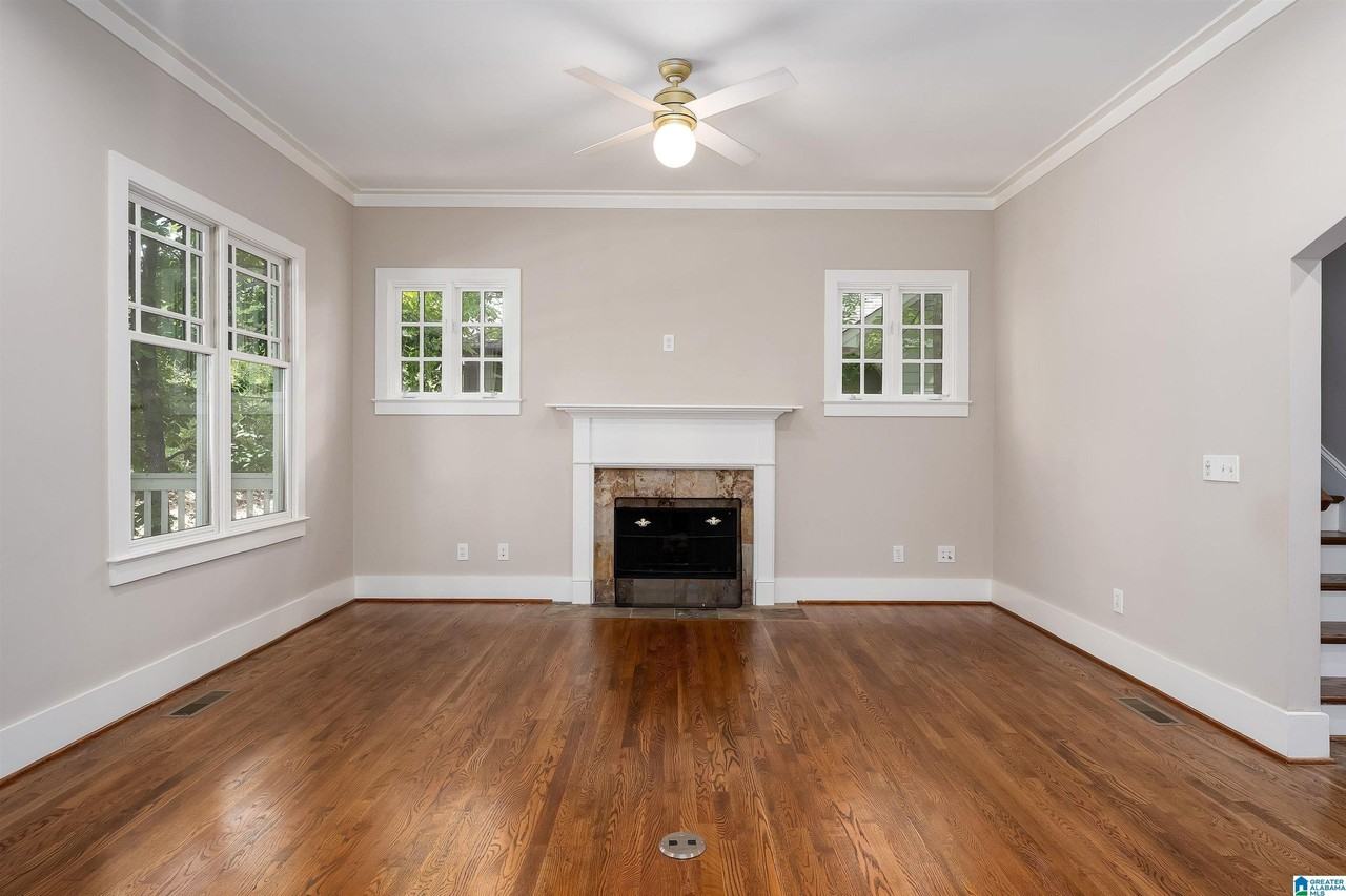 218 Hawthorn St - Photo 6 of 50