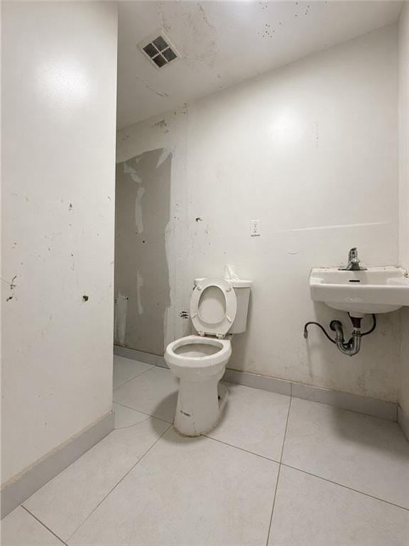 837 55th St - Photo 5 of 13