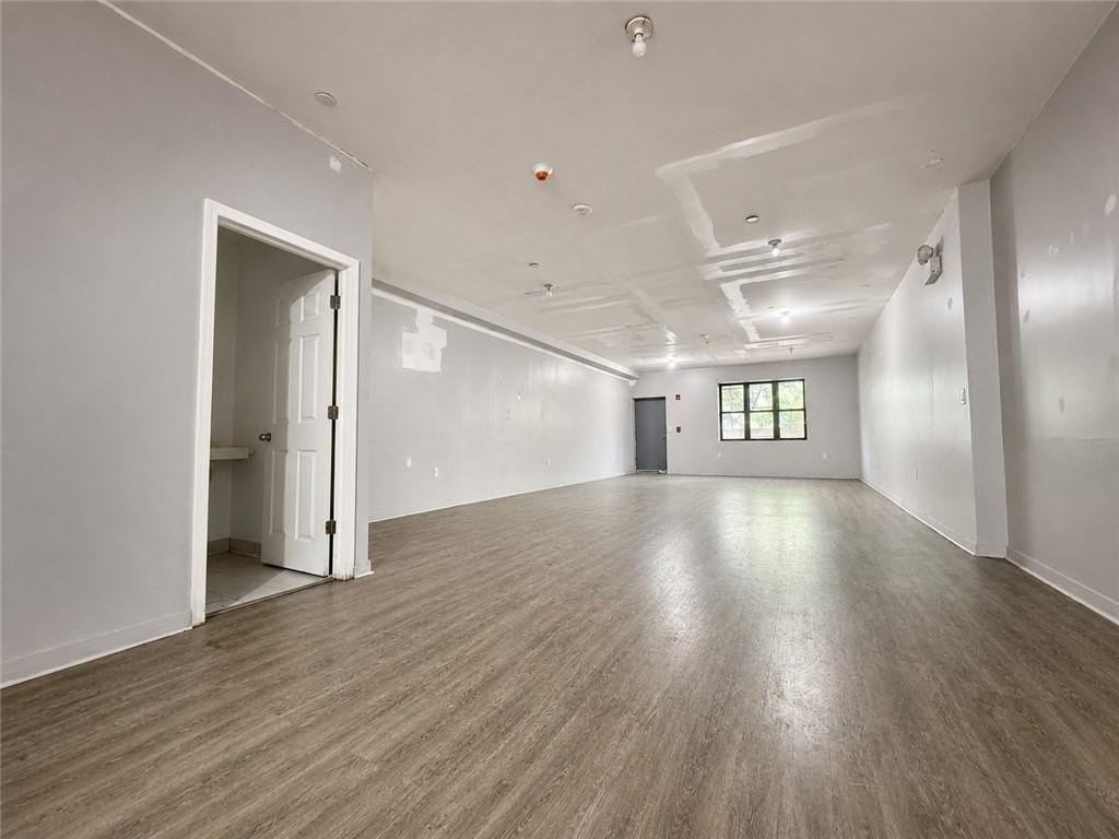 837 55th St - Photo 7 of 13