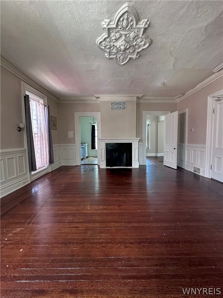 912 Lafayette Ave - Photo 2 of 12