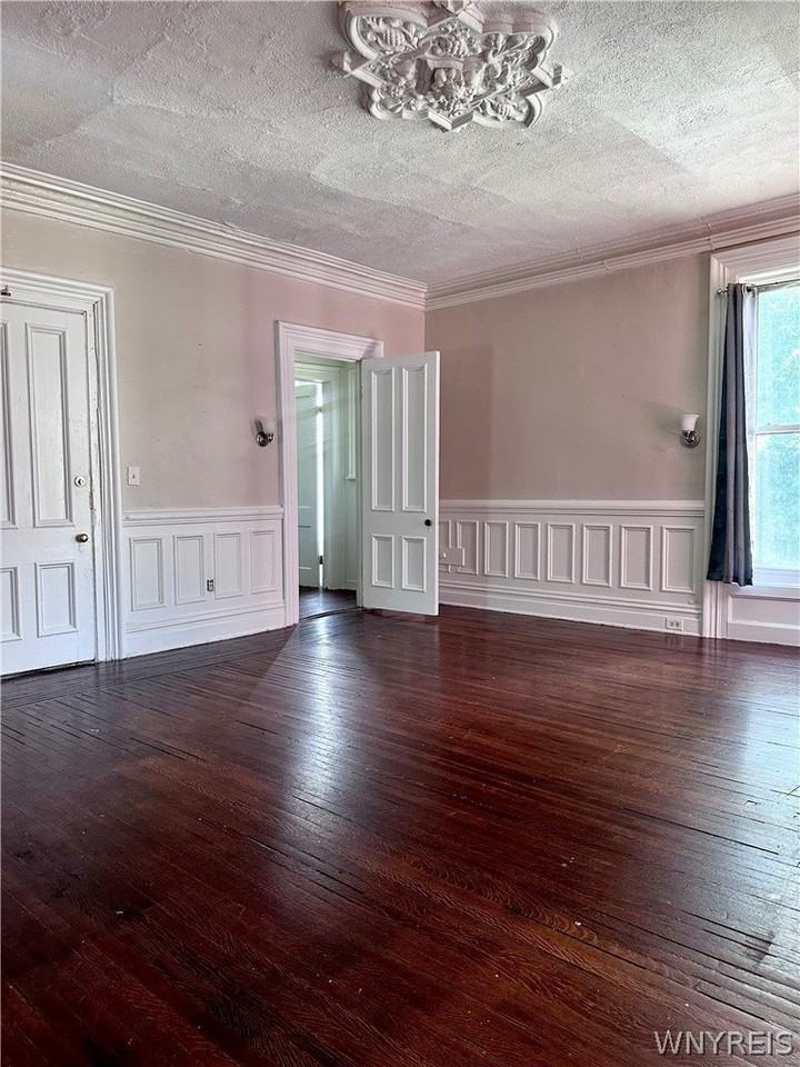 912 Lafayette Ave - Photo 5 of 12