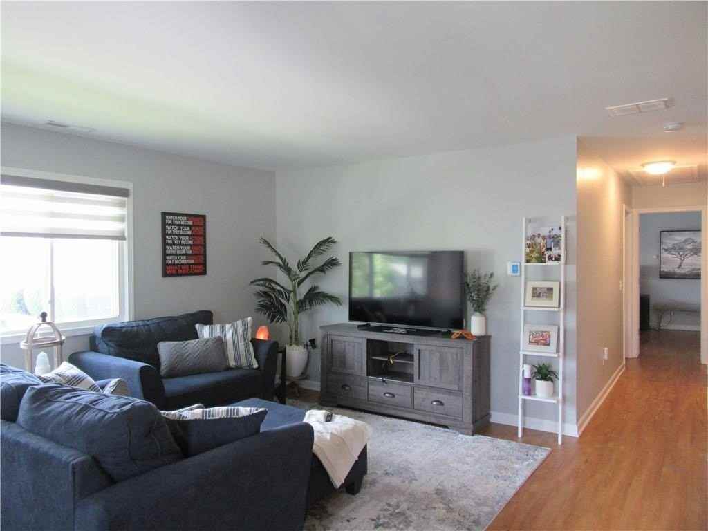 524 Eastbrooke Ln - Photo 7 of 15