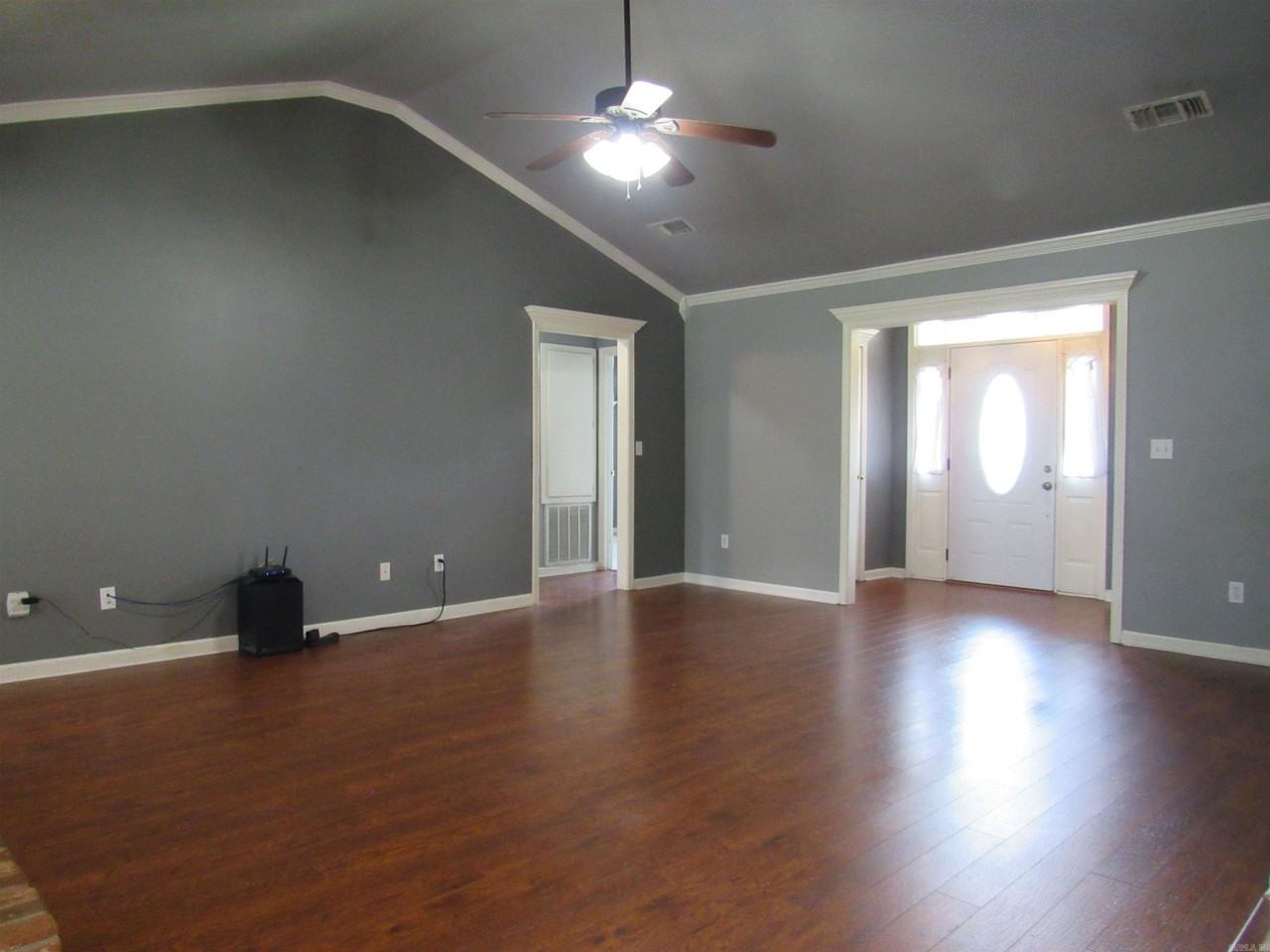 16 Emerald Cir - Photo 5 of 40