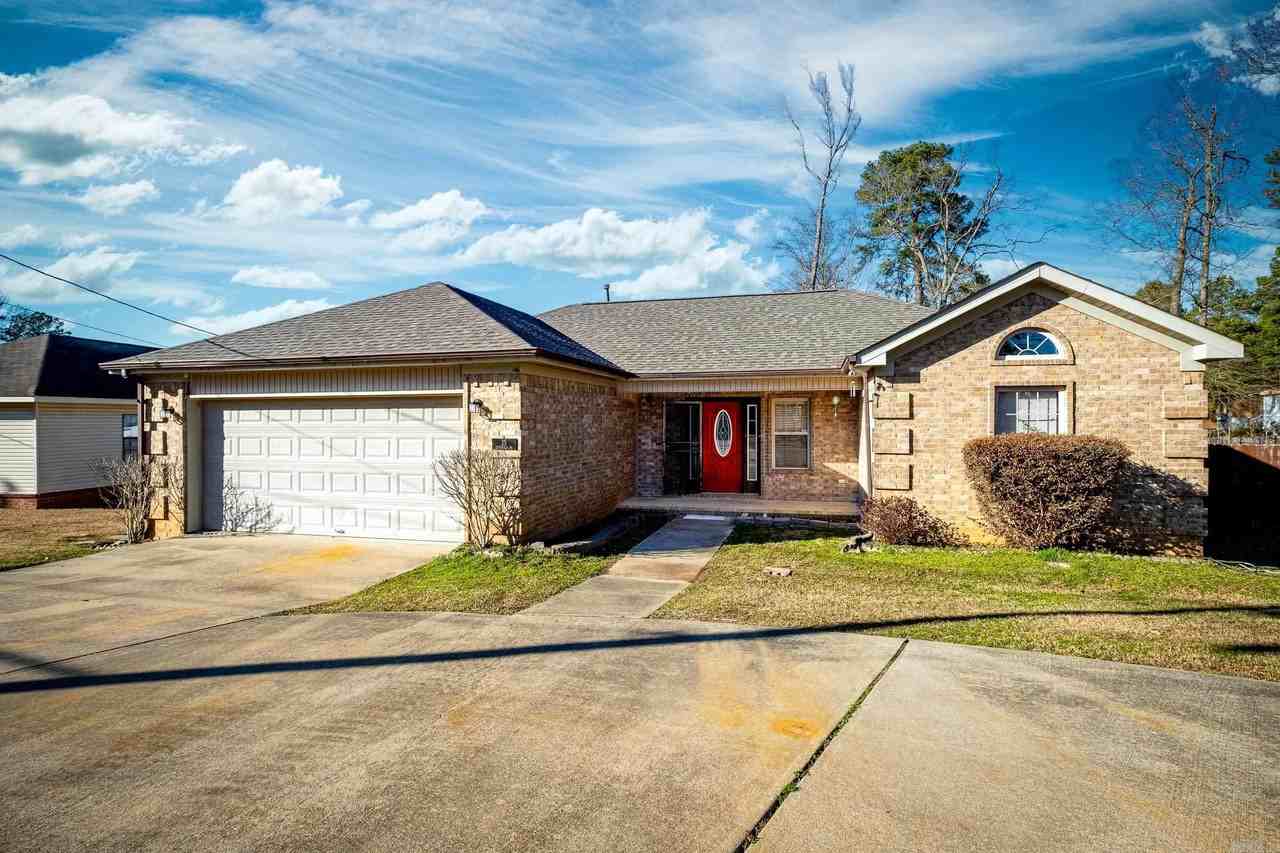 25 Courtfield Dr - Photo 2 of 46