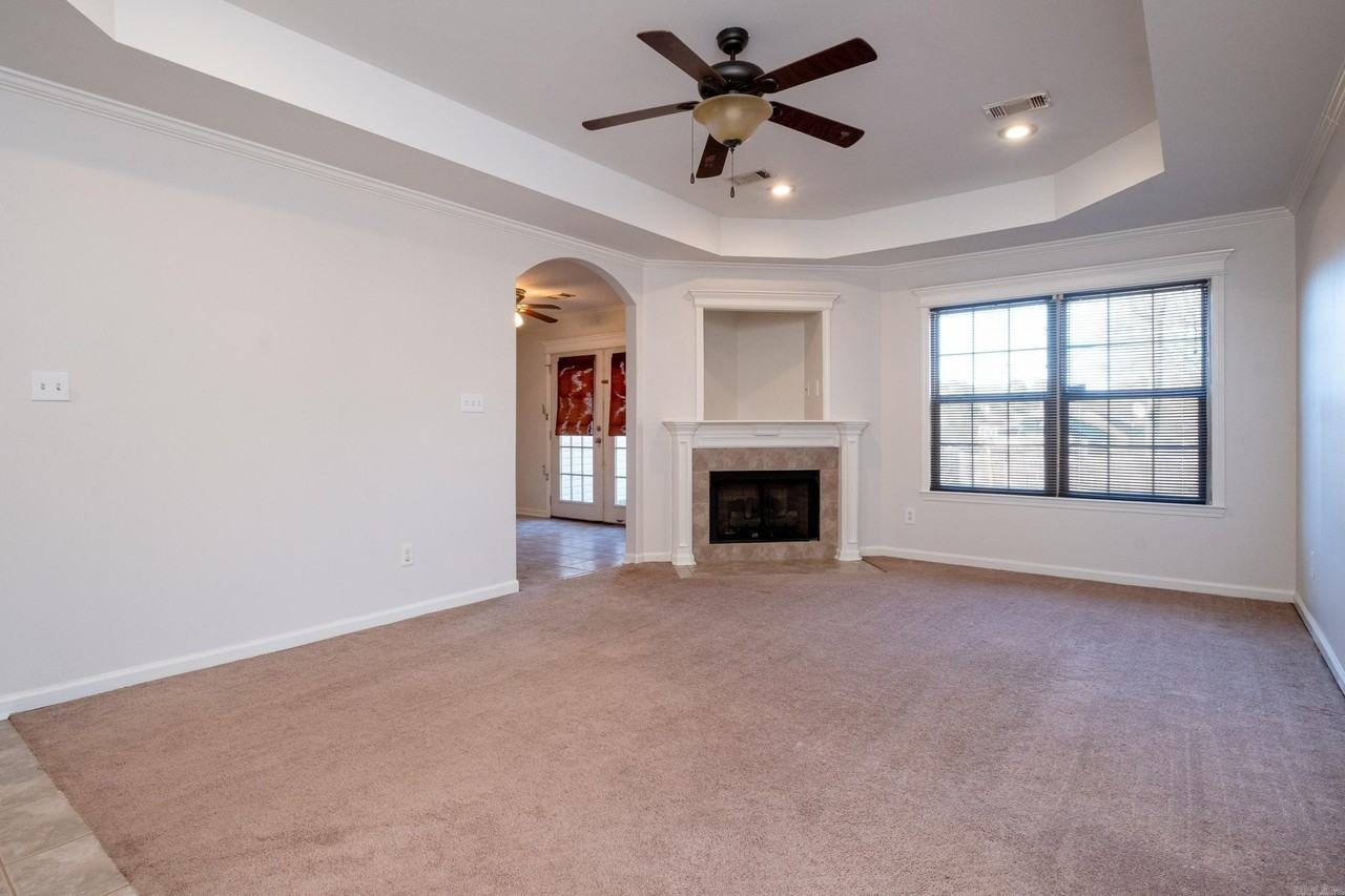 25 Courtfield Dr - Photo 6 of 46