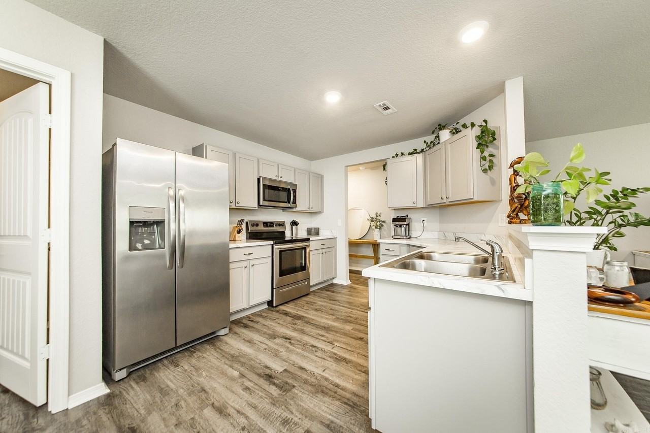 53 Dunnaway Dr - Photo 6 of 41