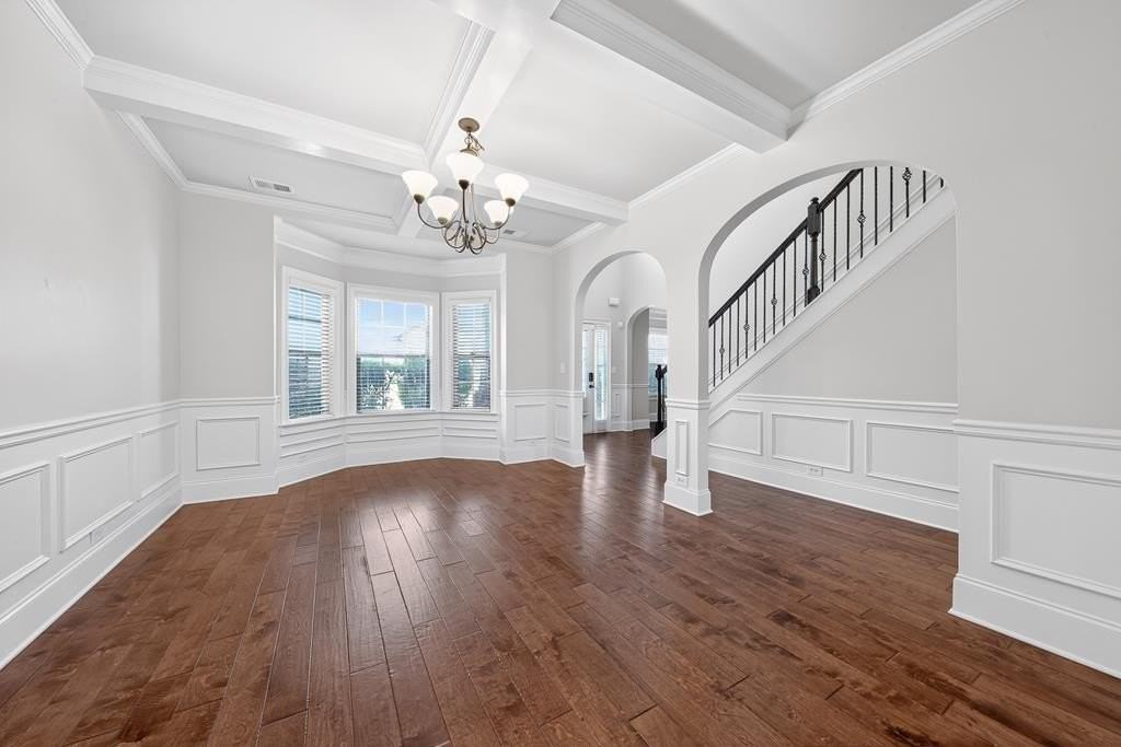 29 Sword St - Photo 5 of 50