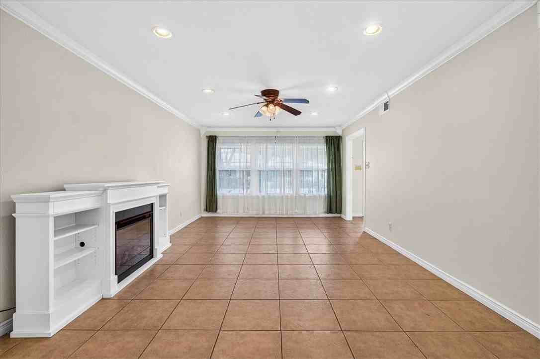 609 Peerman Pl - Photo 6 of 40