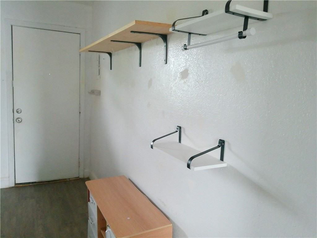 829 Indiana Ave #3 - Photo 4 of 11