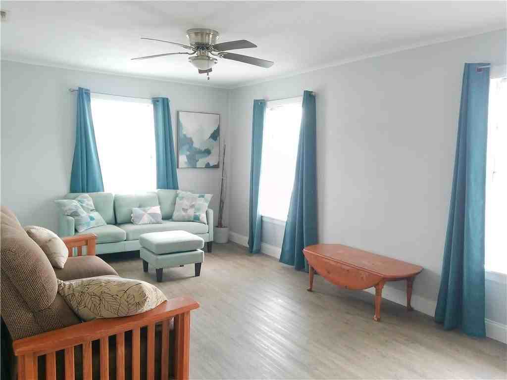829 Indiana Ave #3 - Photo 5 of 11