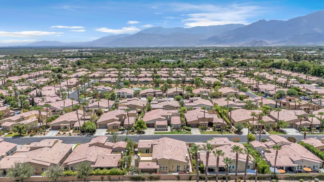 Rancho Santana Dr - Photo 5 of 50
