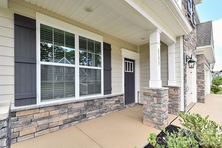 6153 Sylvan Dr - Photo 3 of 35