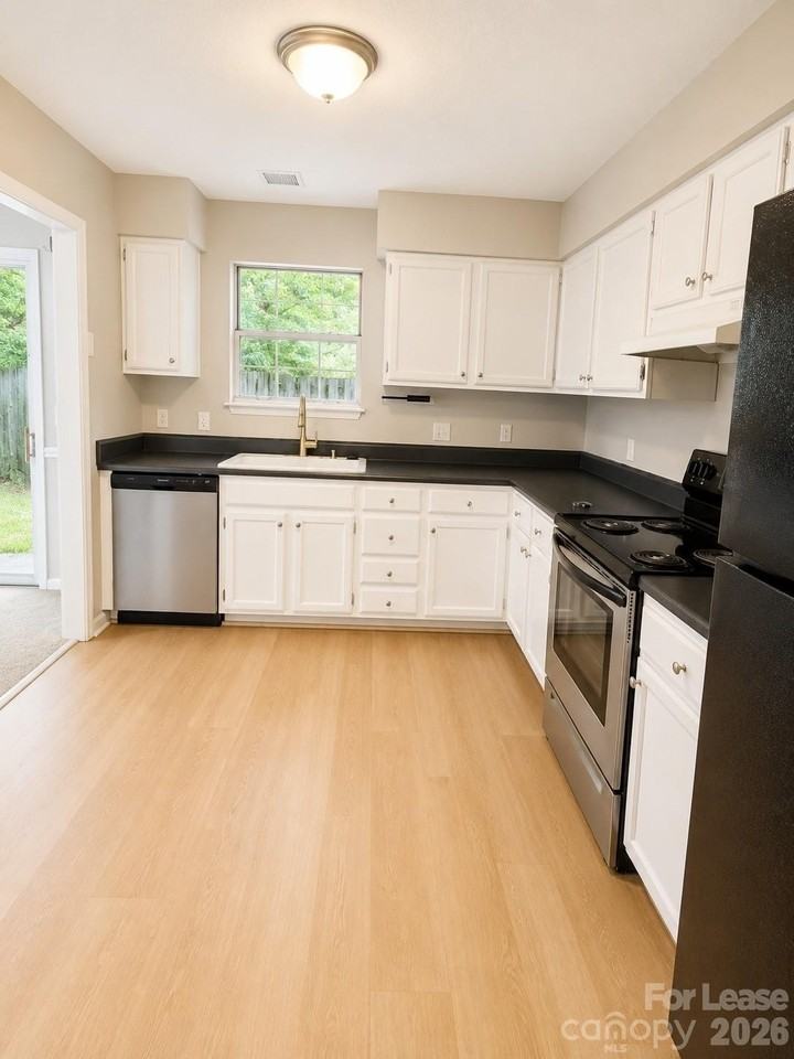 6020 Heath Valley Rd - Photo 7 of 19