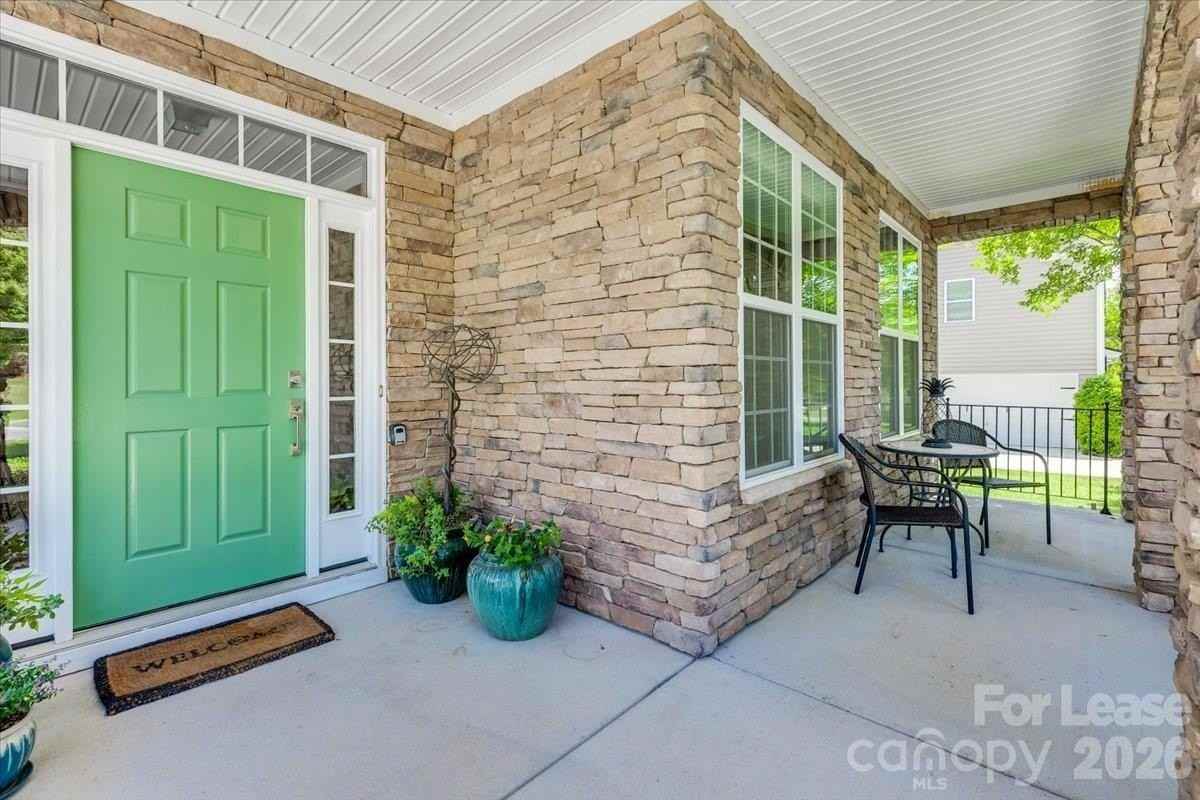 1007 Kaiser Way - Photo 4 of 48