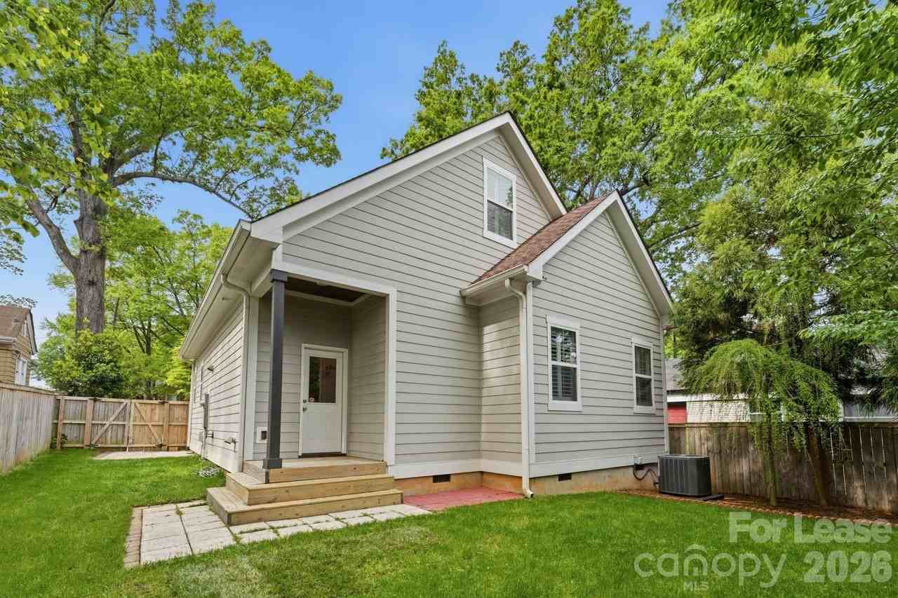 2724 Holt St - Photo 3 of 24