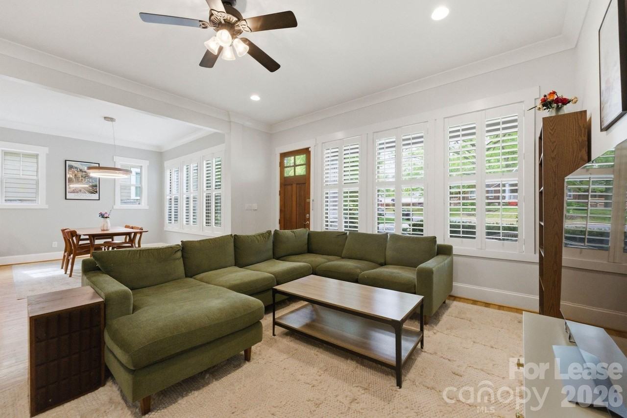 2724 Holt St - Photo 5 of 24