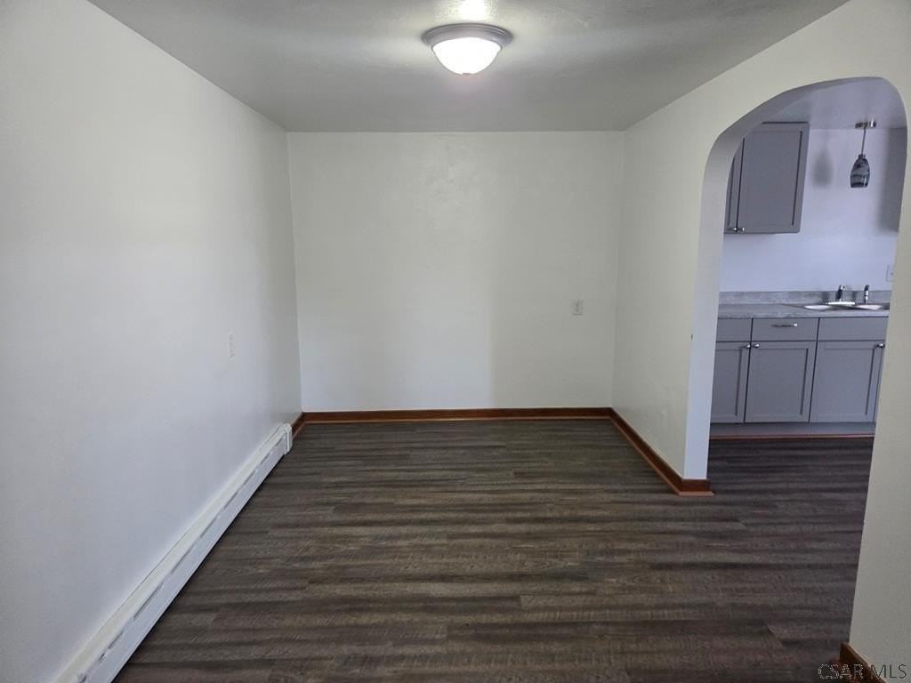 644 S Franklin Ave #1 - Photo 4 of 9