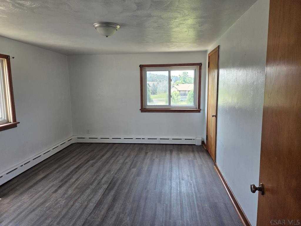 644 S Franklin Ave #1 - Photo 7 of 9