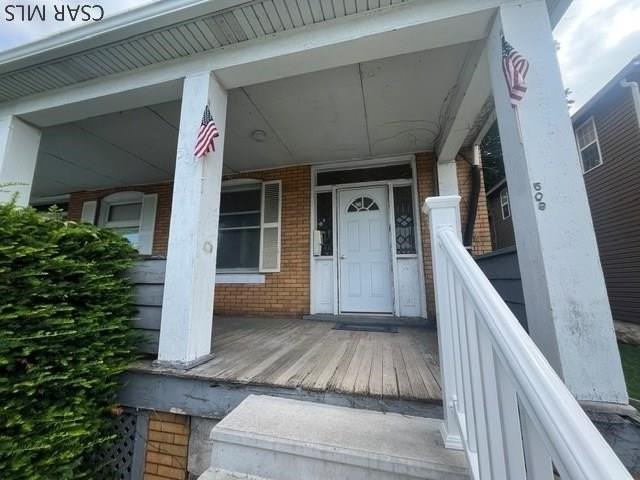 509 Graham Ave - Photo 2 of 18