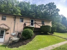 featured image of 614A Cherry St #614A