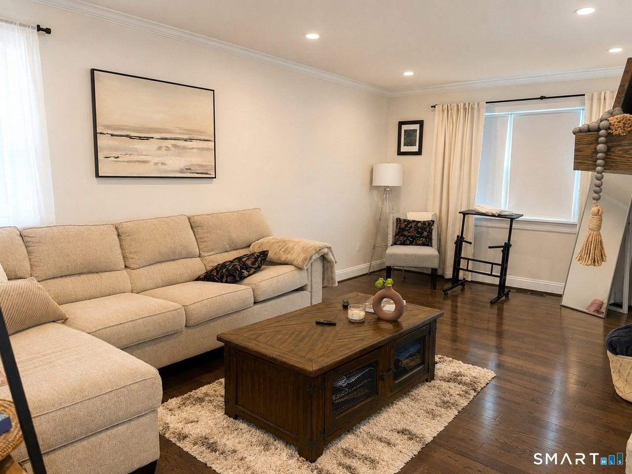 31 Carriage Dr #31 - Photo 4 of 14