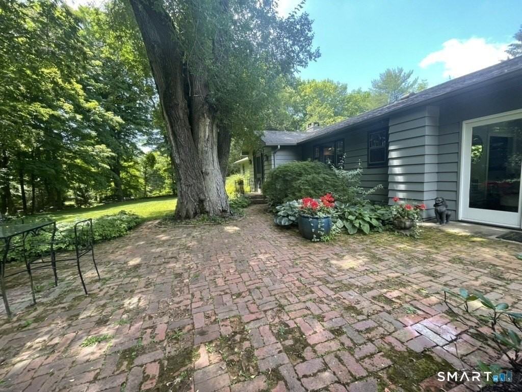 61 Bear Hill Rd - Photo 3 of 27