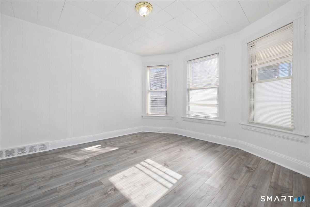 5254 Hanover St #1 - Photo 5 of 19