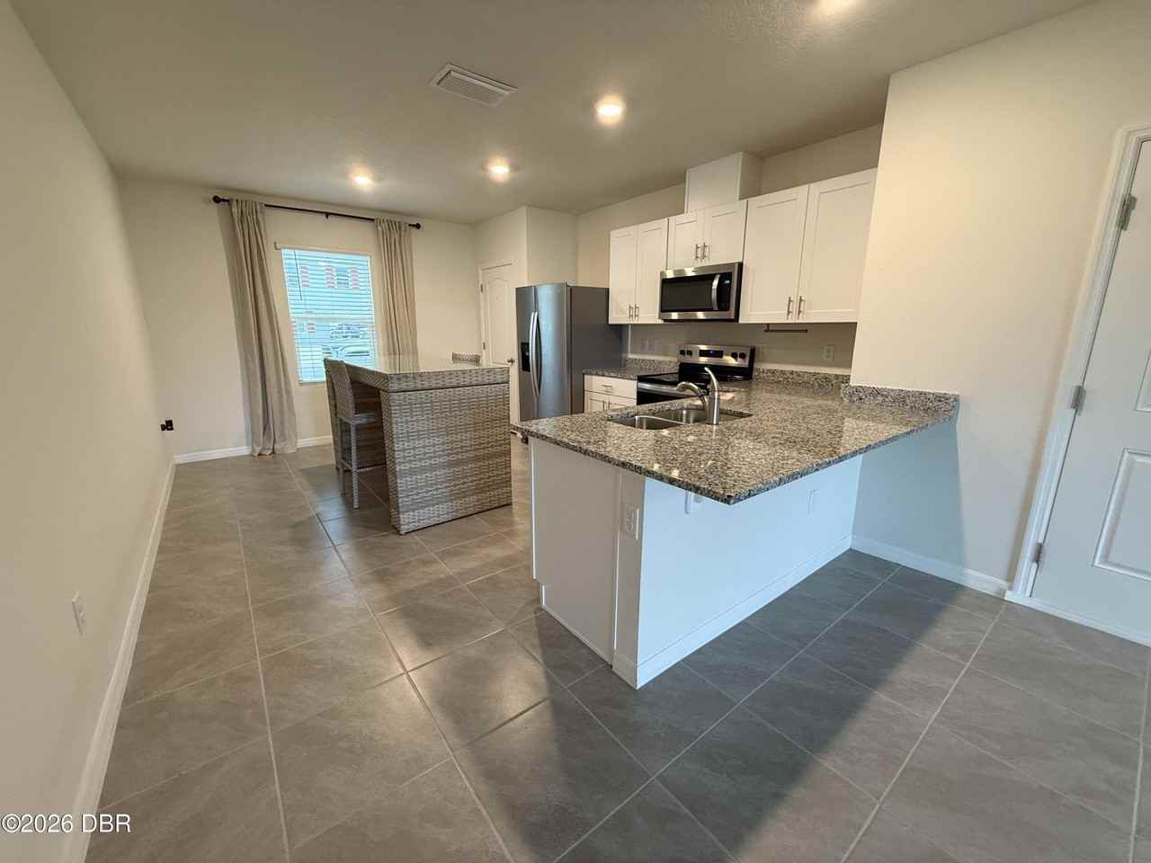 2733 Silver Canoe Dr - Photo 7 of 24