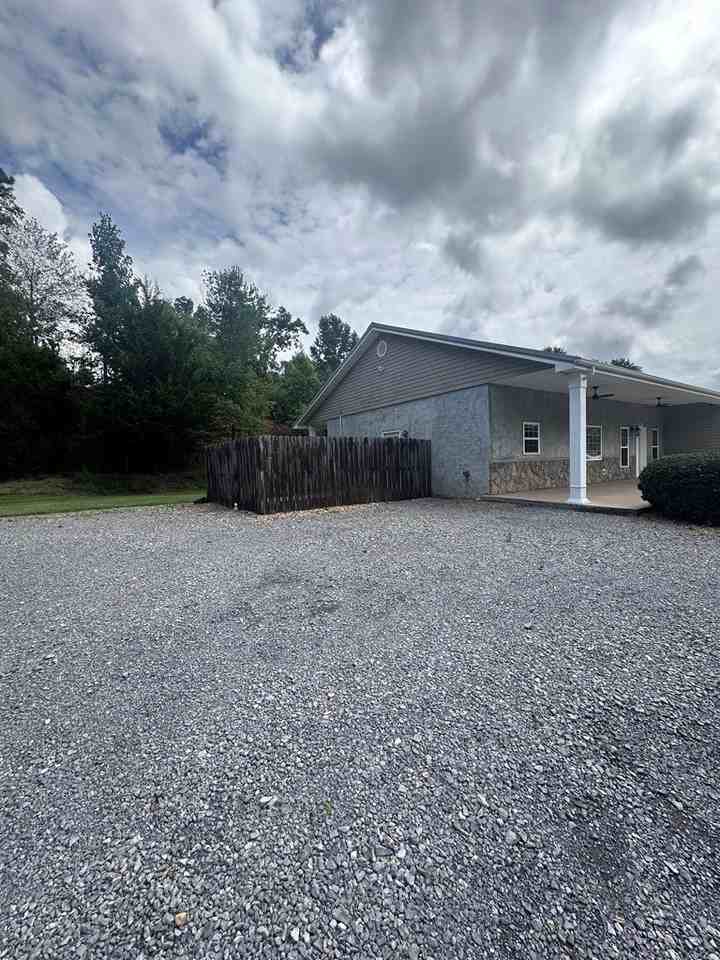 1932 Mill Creek Rd #A - Photo 6 of 31