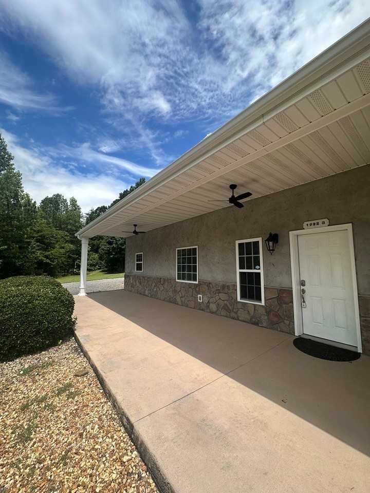 1932 Mill Creek Rd #A - Photo 7 of 31