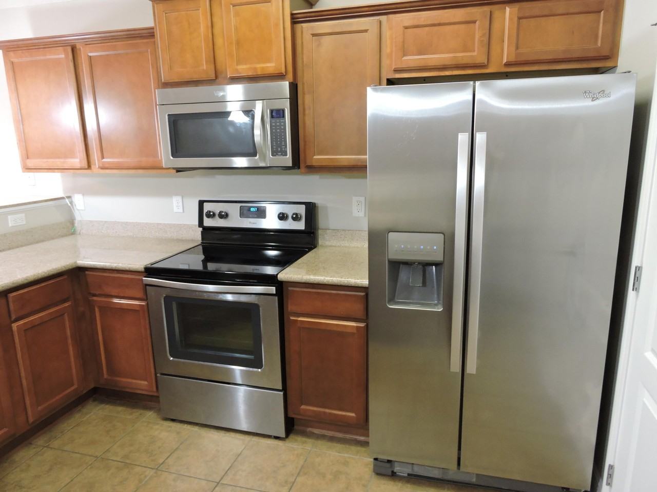 4642 Hermosa Rd - Photo 7 of 28