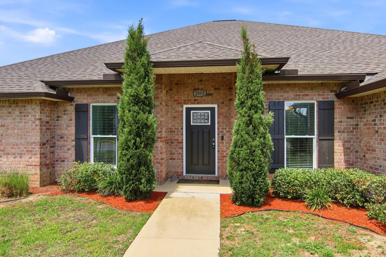 2892 Chancery Ln - Photo 7 of 50