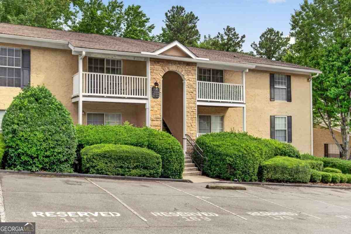 3140 Seven Pines Ct - Photo 3 of 34