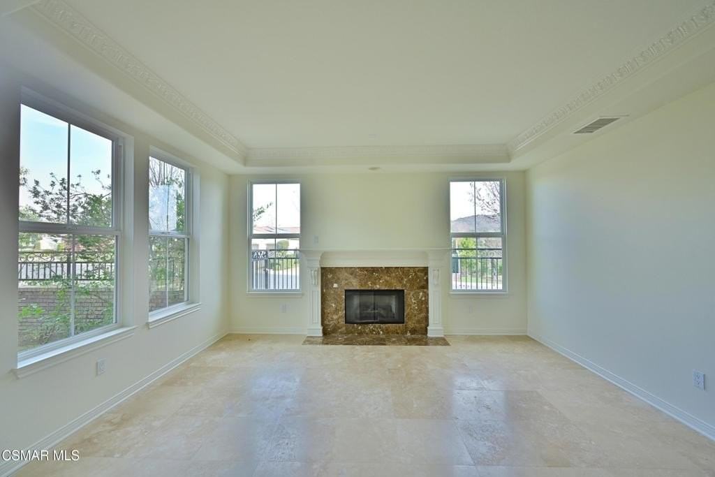 1514 Warm Springs Ave - Photo 4 of 27