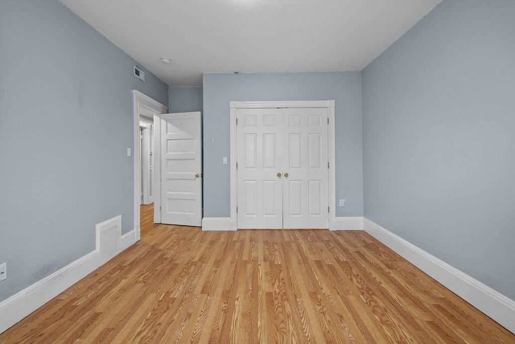 25 Howes St - Photo 7 of 14