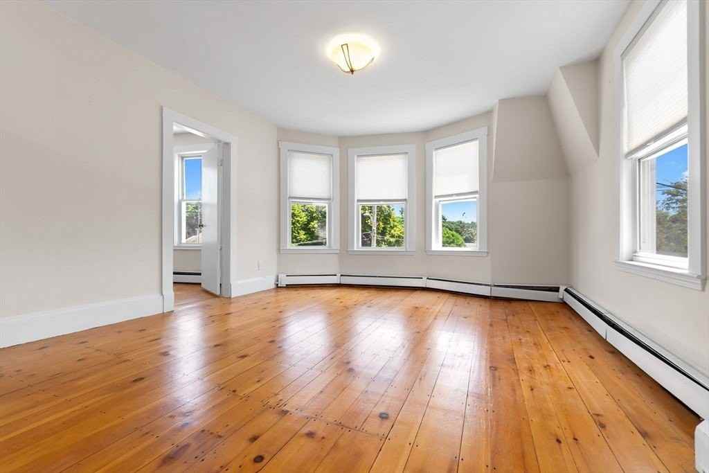 730 Hale 3L - Photo 2 of 13