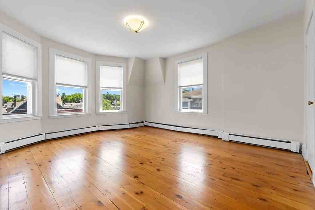 730 Hale 3L - Photo 3 of 13