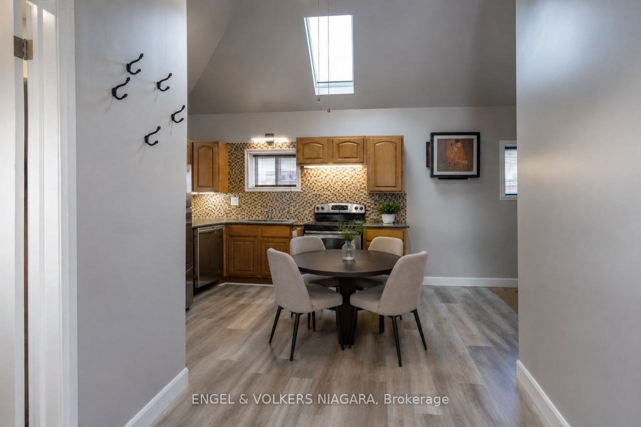 3786 St James Ave - Photo 7 of 8