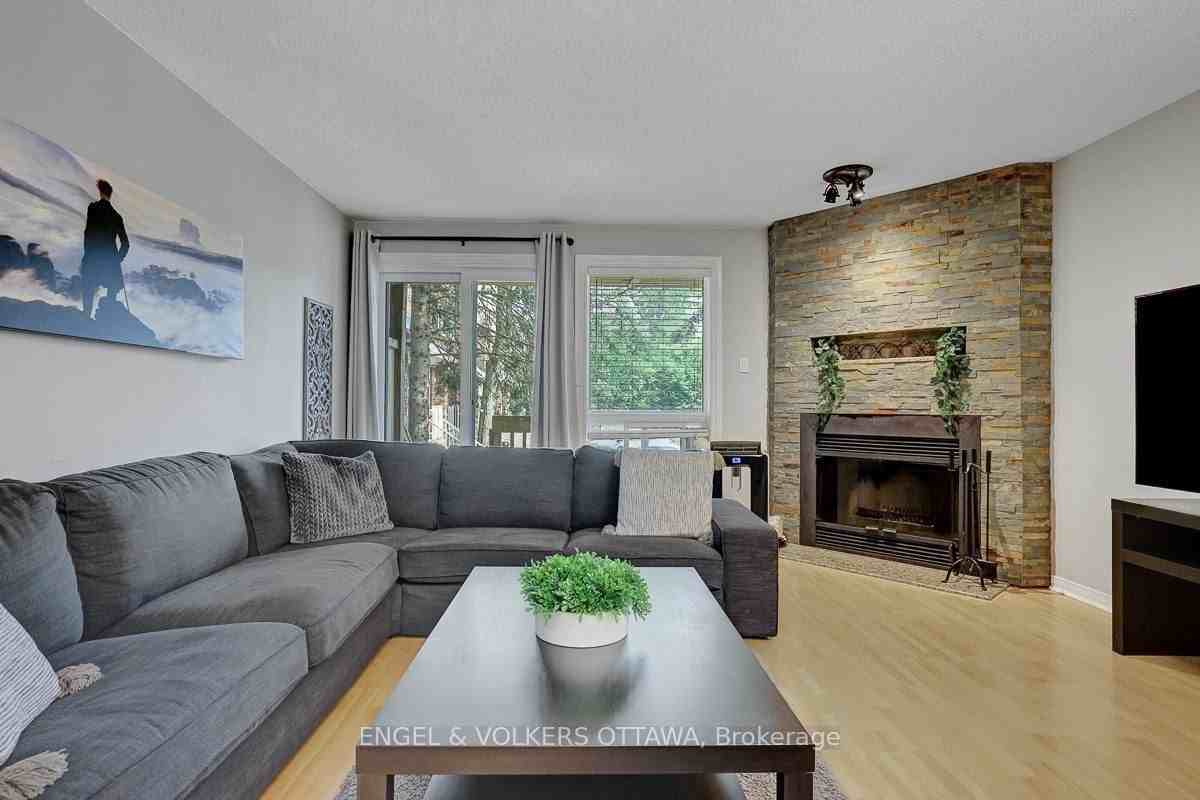 382 Briston Private 1 - Photo 2 of 39