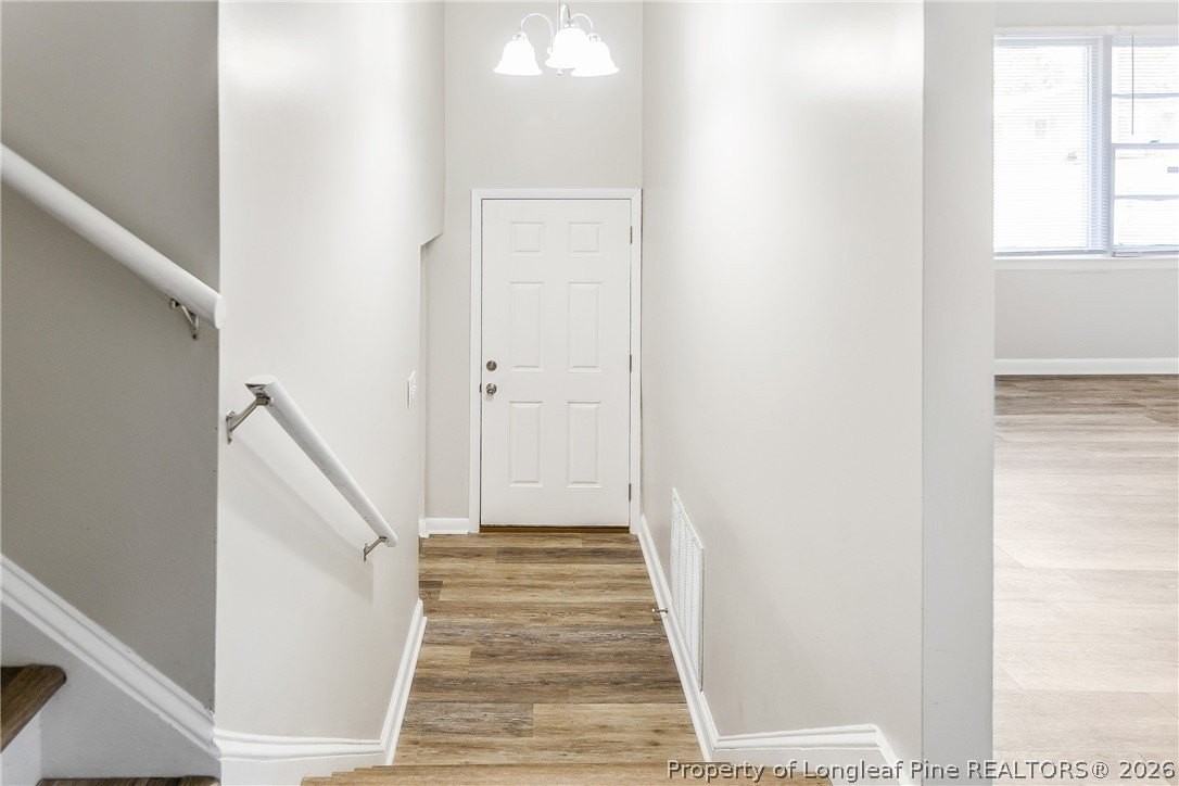 1089 Essex Pl - Photo 4 of 29