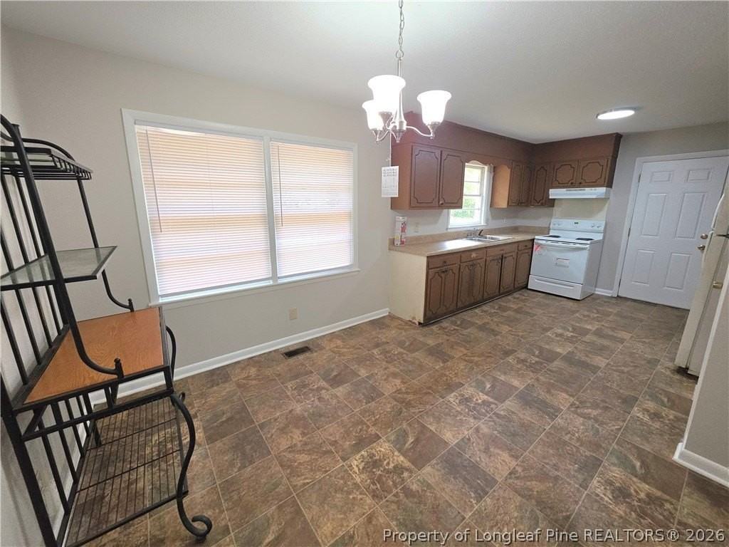 434 Homestead Dr - Photo 4 of 17