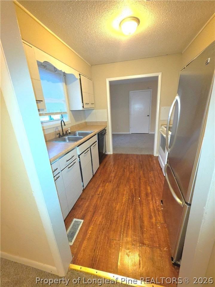 4407 Moonstone Ct - Photo 4 of 23