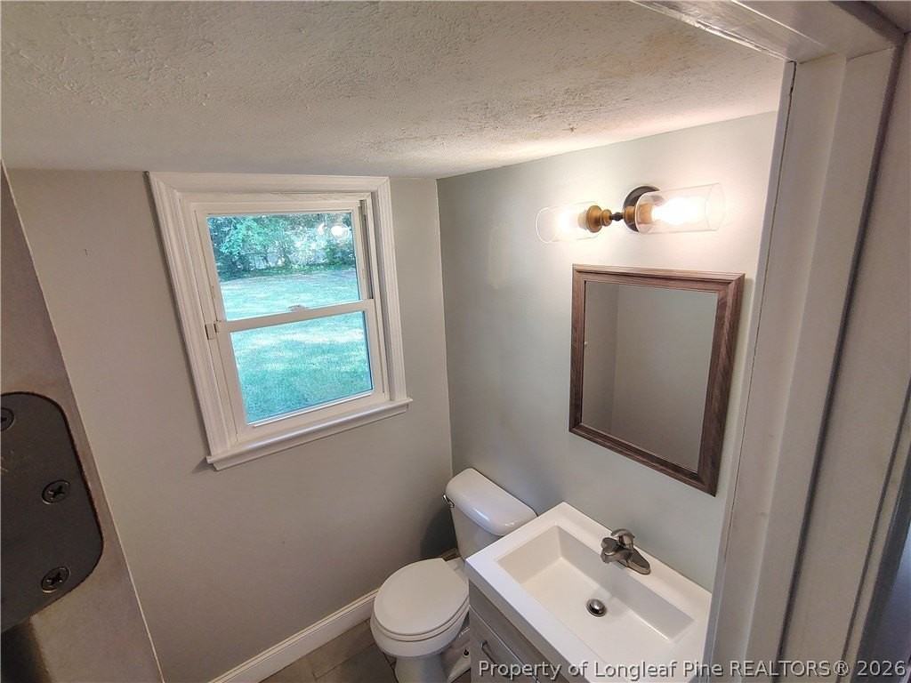 515 Farmview Dr - Photo 4 of 14